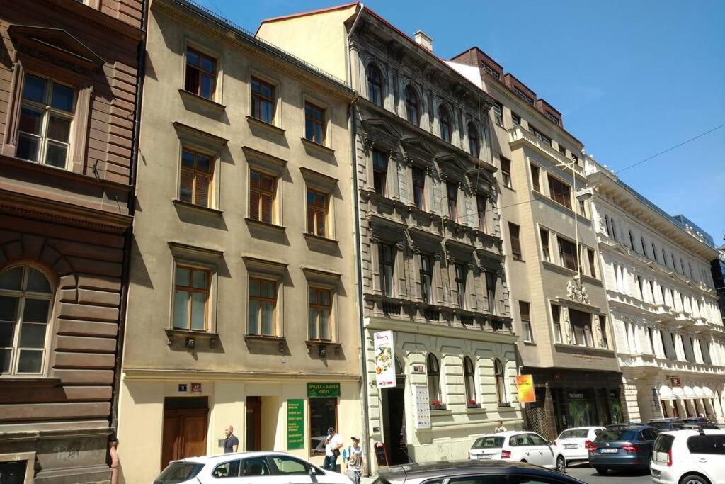 Marvelous Apartment In The Center Of Praga Esterno foto
